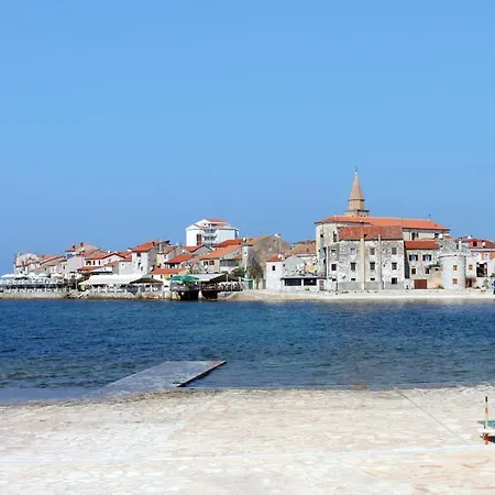Appartement With A Parking Space - 7073 Umag