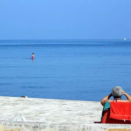 6934a Umag